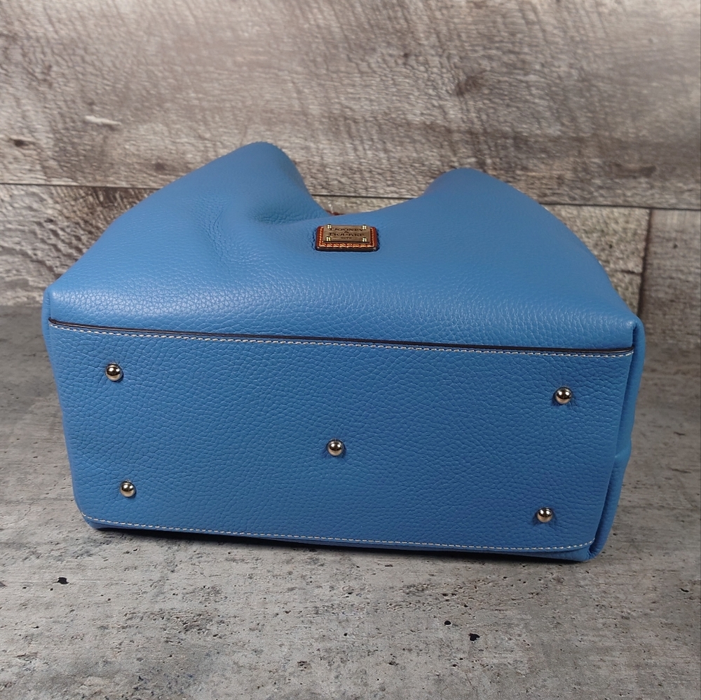 Dooney And Bourke Large Barlow - image 6